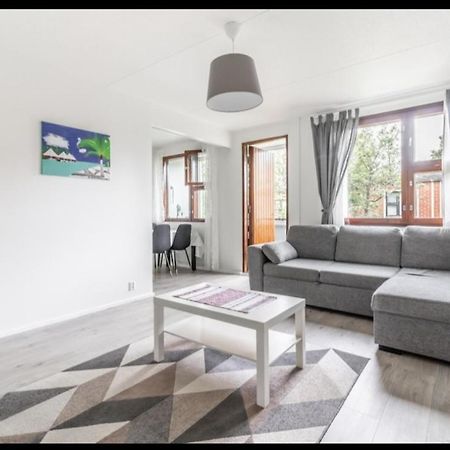 Easy And Short From The Airport Apartment Helsinki Exterior photo