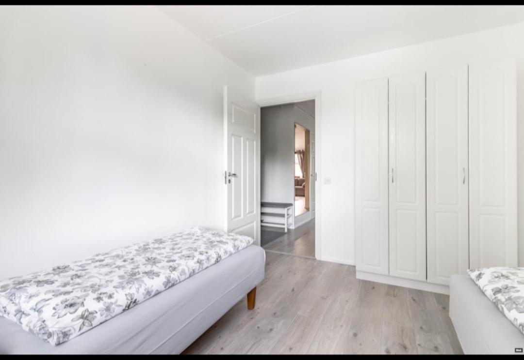 Easy And Short From The Airport Apartment Helsinki Exterior photo